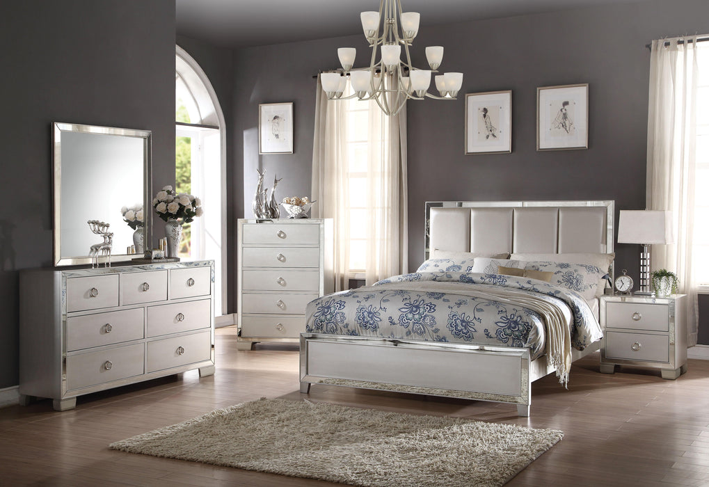 Voeville II Platinum PU & Platinum Queen Bed - Furniture Land (Milwaukee, WI)