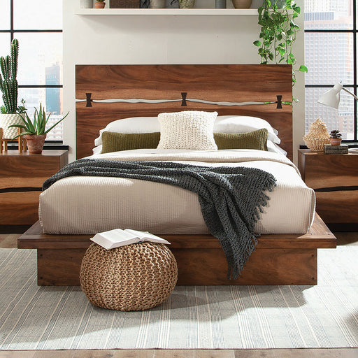 Winslow Queen & E.King Bed - Furniture Land (Milwaukee, WI)