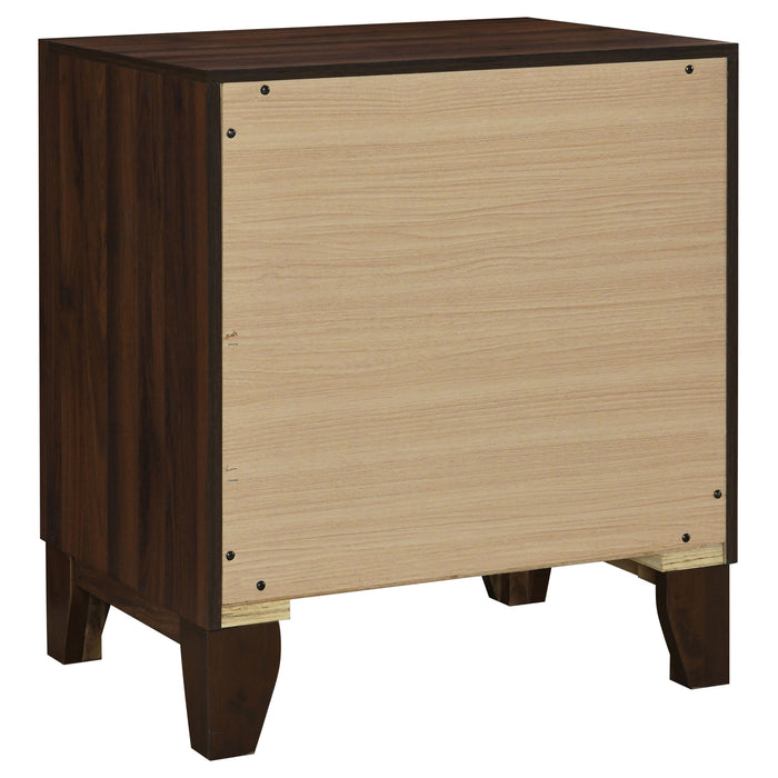 Welsley 4 & 5 PieceBedroom Set - Furniture Land (Milwaukee, WI)