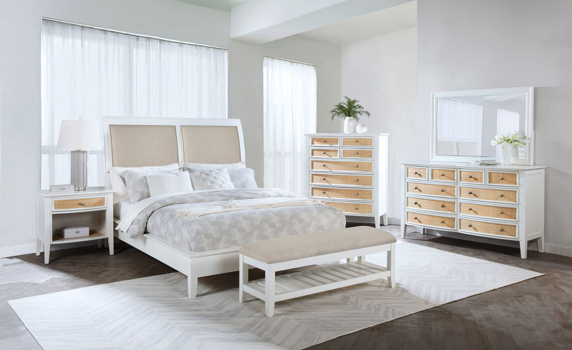 Bexhill California King, E.King, Queen Bed - Furniture Land (Milwaukee, WI)