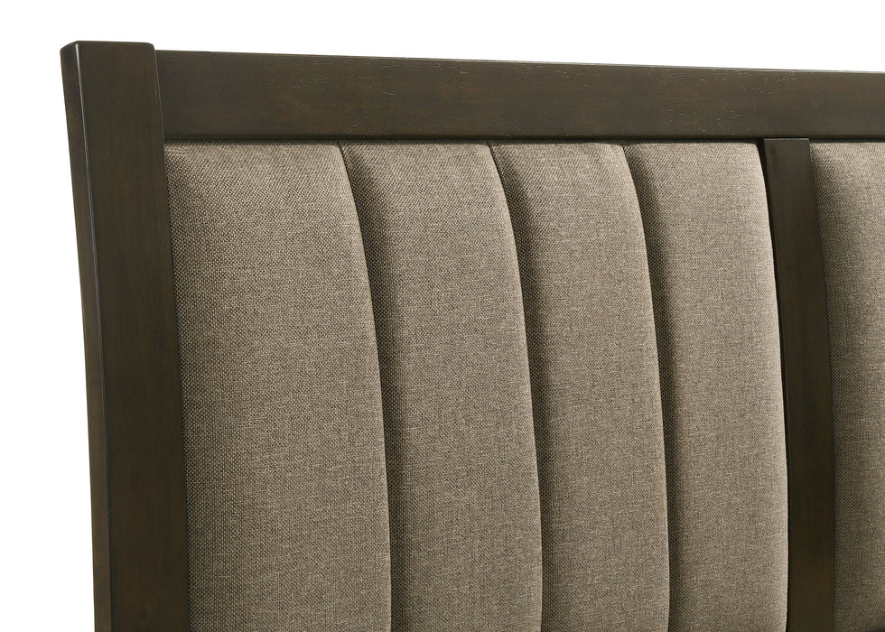 Wilkes 4 & 5 Piece E.King, Queen, Twin, & Full Bedroom Set - Furniture Land (Milwaukee, WI)