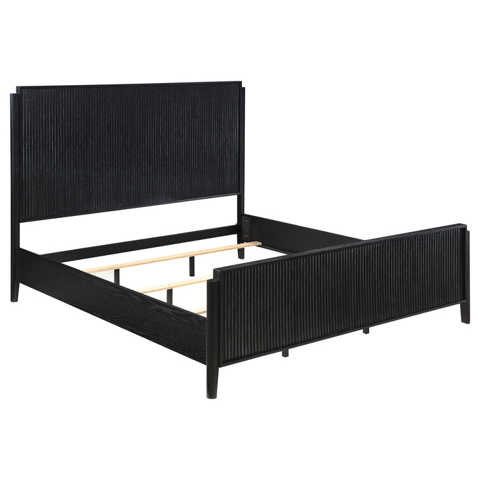 Brookmead California King, Eastren King, & Queen Bed - Furniture Land (Milwaukee, WI)
