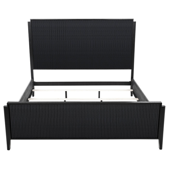 Brookmead California King, Eastren King, & Queen Bed - Furniture Land (Milwaukee, WI)