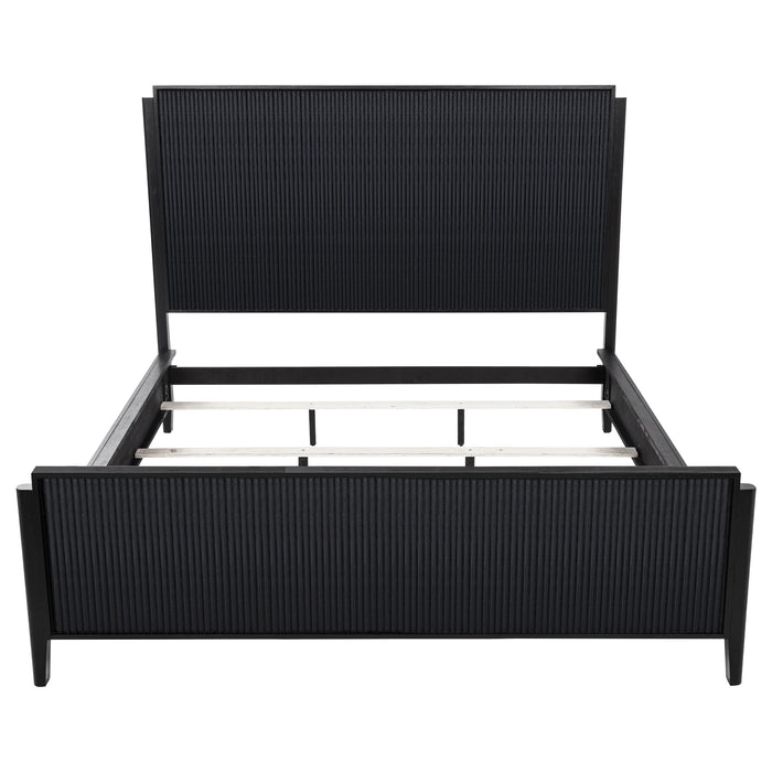 Brookmead California King, Eastren King, & Queen Bed - Furniture Land (Milwaukee, WI)