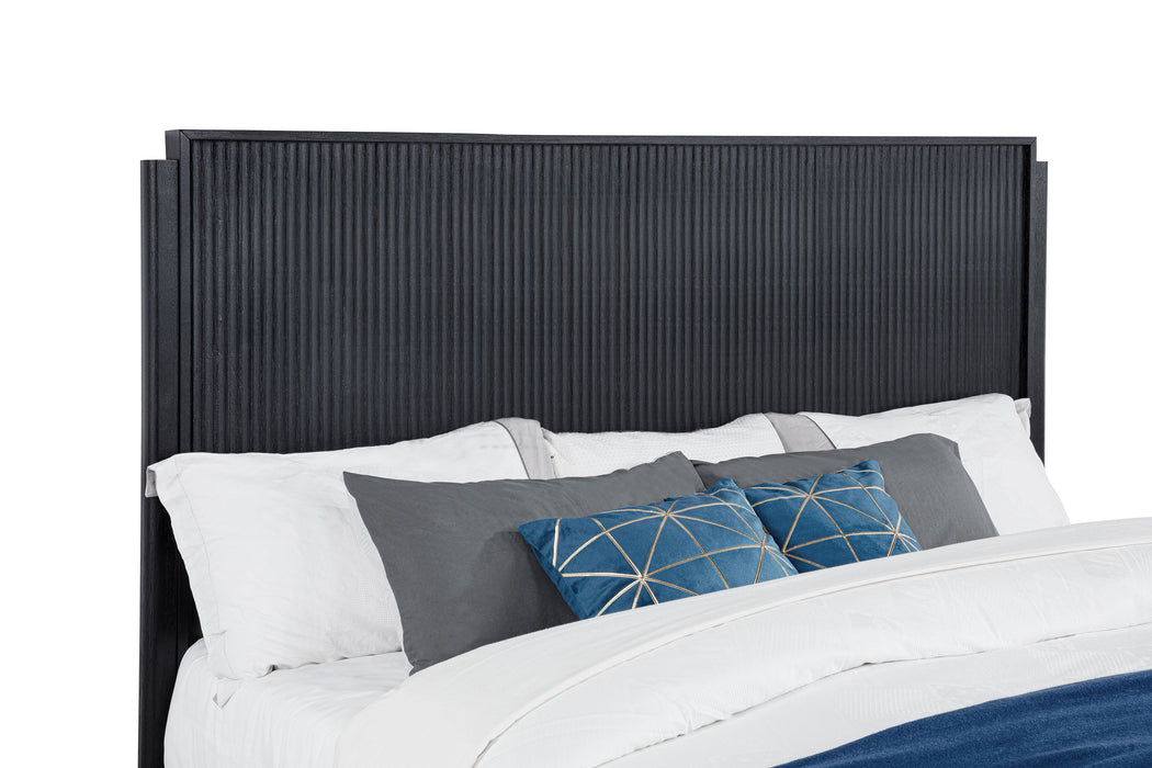 Brookmead California King, Eastren King, & Queen Bed - Furniture Land (Milwaukee, WI)