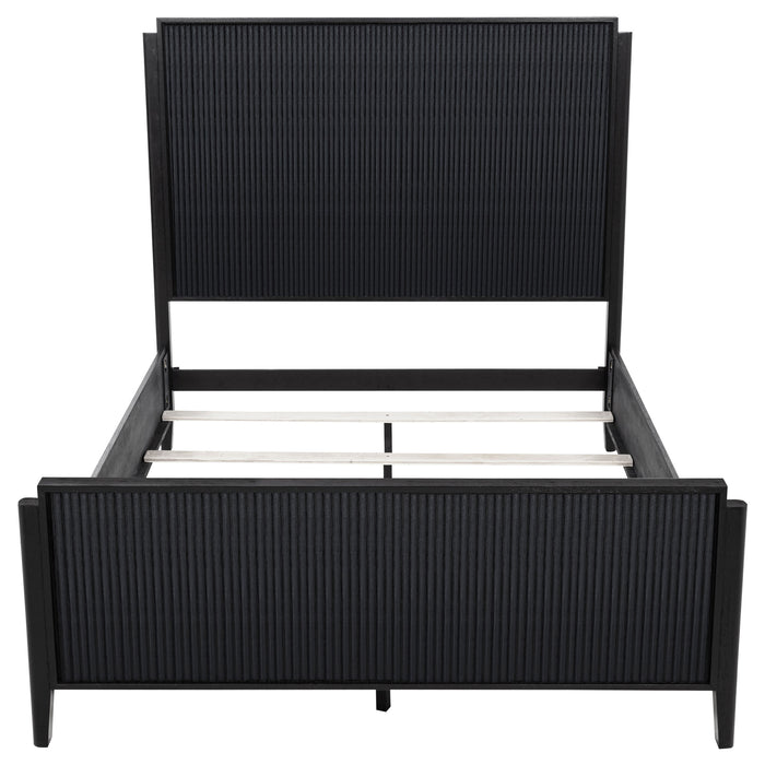Brookmead California King, Eastren King, & Queen Bed - Furniture Land (Milwaukee, WI)