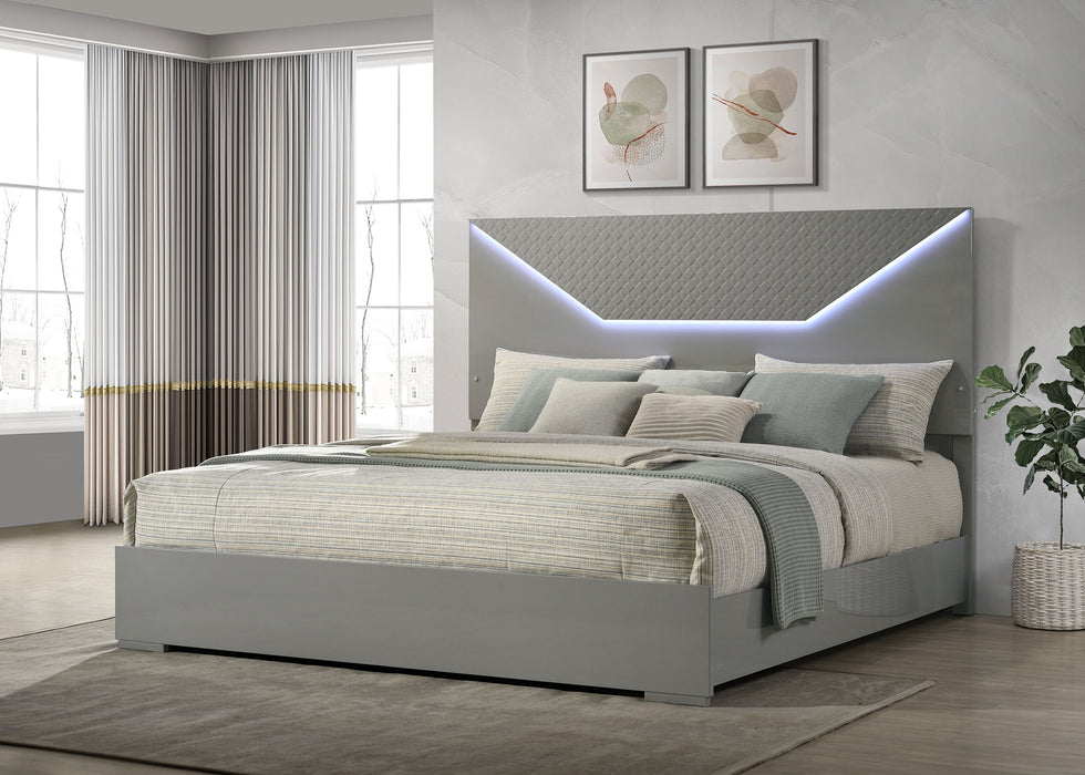 Ives Eastern King & Queen Bed - Furniture Land (Milwaukee, WI)