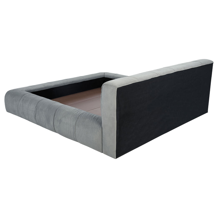 Wilshire California King, E.king, & Queen Bed - Furniture Land (Milwaukee, WI)