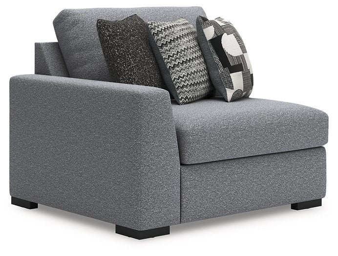Bealton Sectional with Chaise - Furniture Land (Milwaukee, WI)