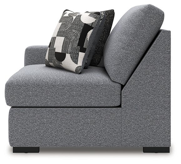 Bealton Sectional with Chaise - Furniture Land (Milwaukee, WI)