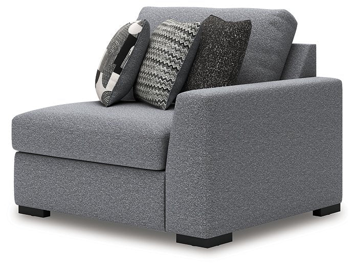 Bealton Sectional with Chaise - Furniture Land (Milwaukee, WI)