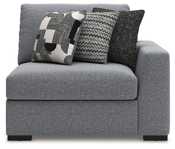 Bealton Sectional with Chaise - Furniture Land (Milwaukee, WI)