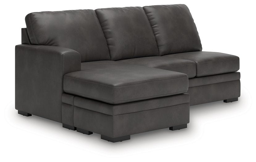 Lofton-Pike Sectional with Chaise - Furniture Land (Milwaukee, WI)