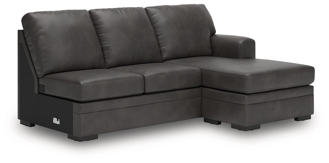 Lofton-Pike Sectional with Chaise - Furniture Land (Milwaukee, WI)
