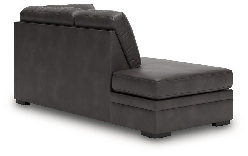 Lofton-Pike Sectional with Chaise - Furniture Land (Milwaukee, WI)