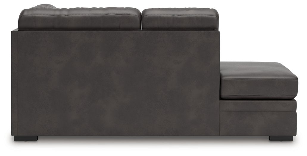 Lofton-Pike Sectional with Chaise - Furniture Land (Milwaukee, WI)