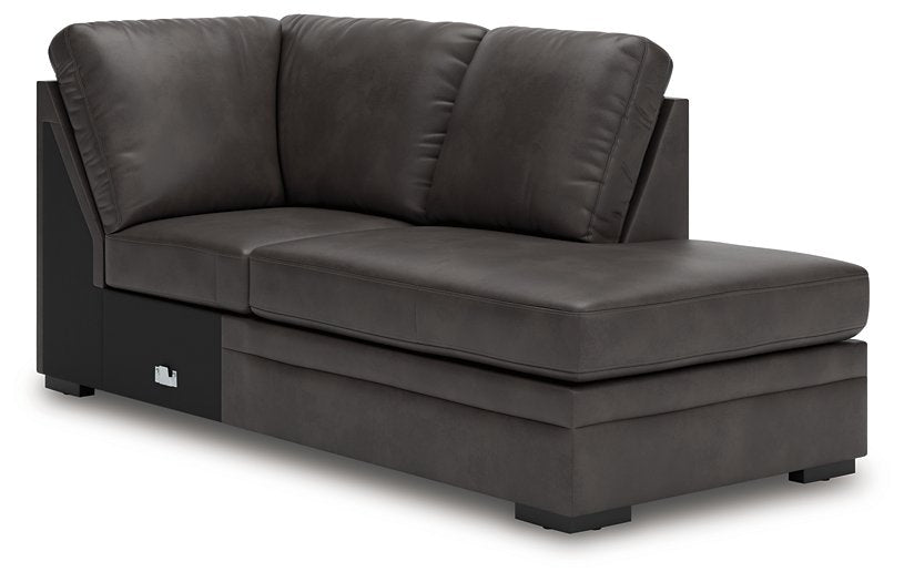 Lofton-Pike Sectional with Chaise - Furniture Land (Milwaukee, WI)