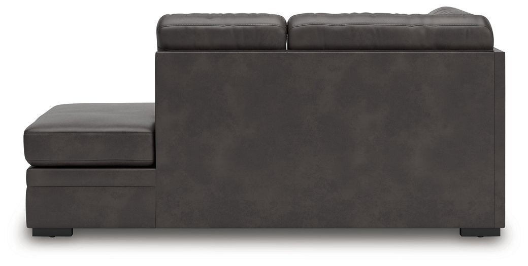 Lofton-Pike Sectional with Chaise - Furniture Land (Milwaukee, WI)