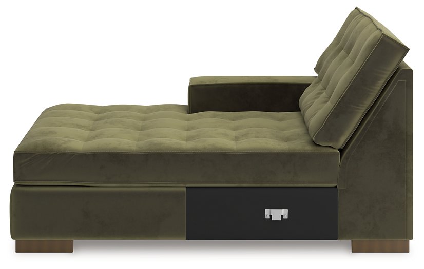 Caspian-Town Sectional with Chaise - Furniture Land (Milwaukee, WI)