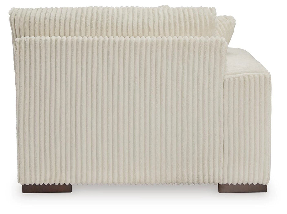 Lindyn Sectional