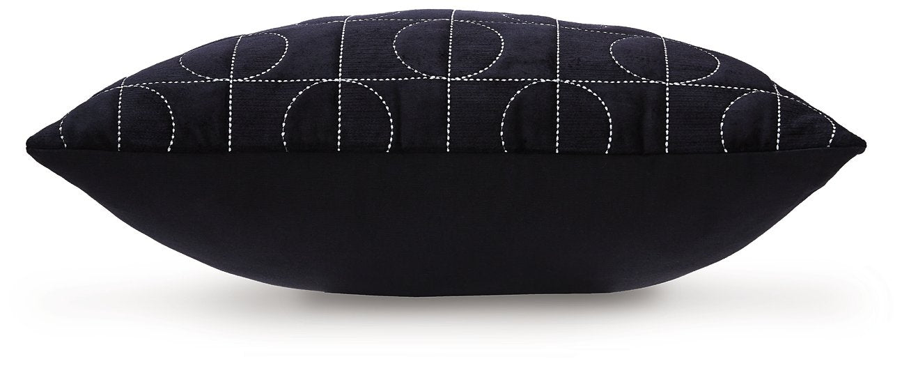 Kydner Pillow (Set of 4) - Furniture Land (Milwaukee, WI)
