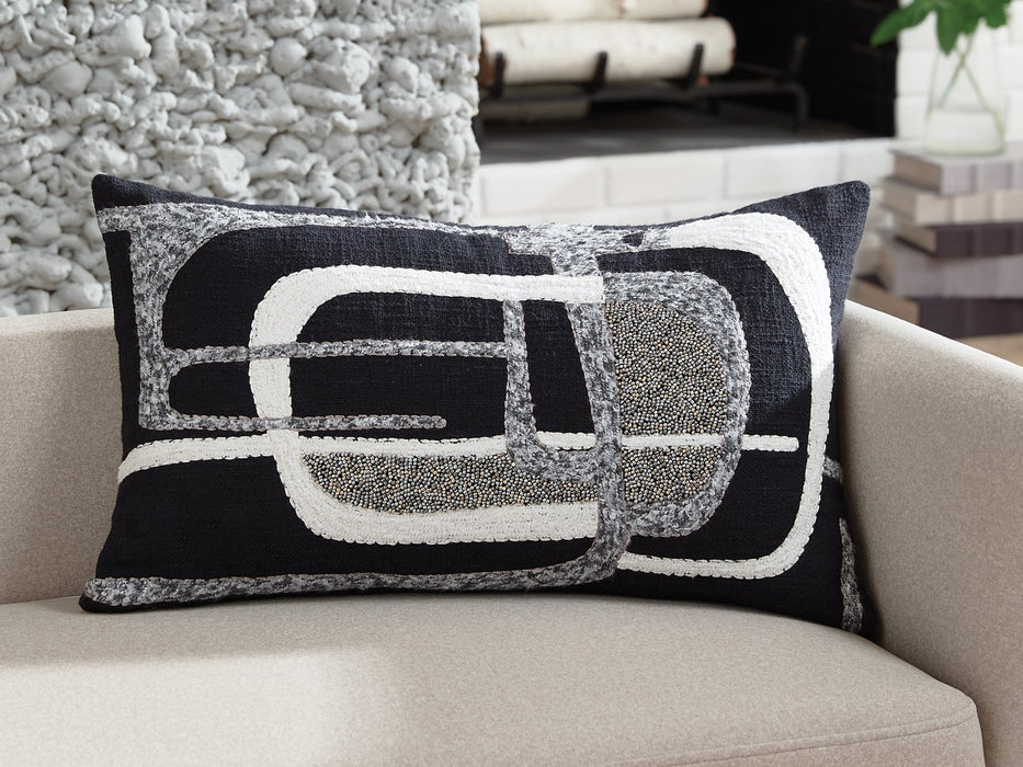 Gavrileigh Pillow (Set of 4) - Furniture Land (Milwaukee, WI)