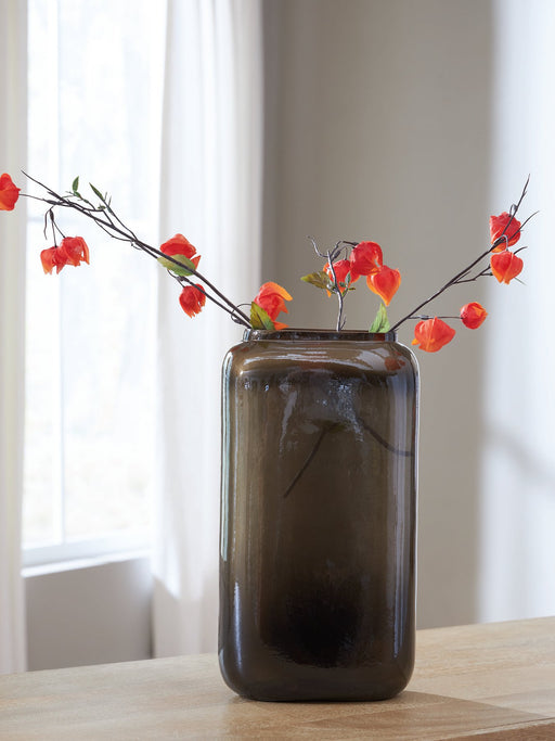 Sumner Vase - Furniture Land (Milwaukee, WI)