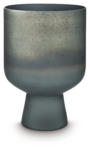 Pennmore Vase - Furniture Land (Milwaukee, WI)