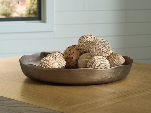 Wallmen Tray - Furniture Land (Milwaukee, WI)