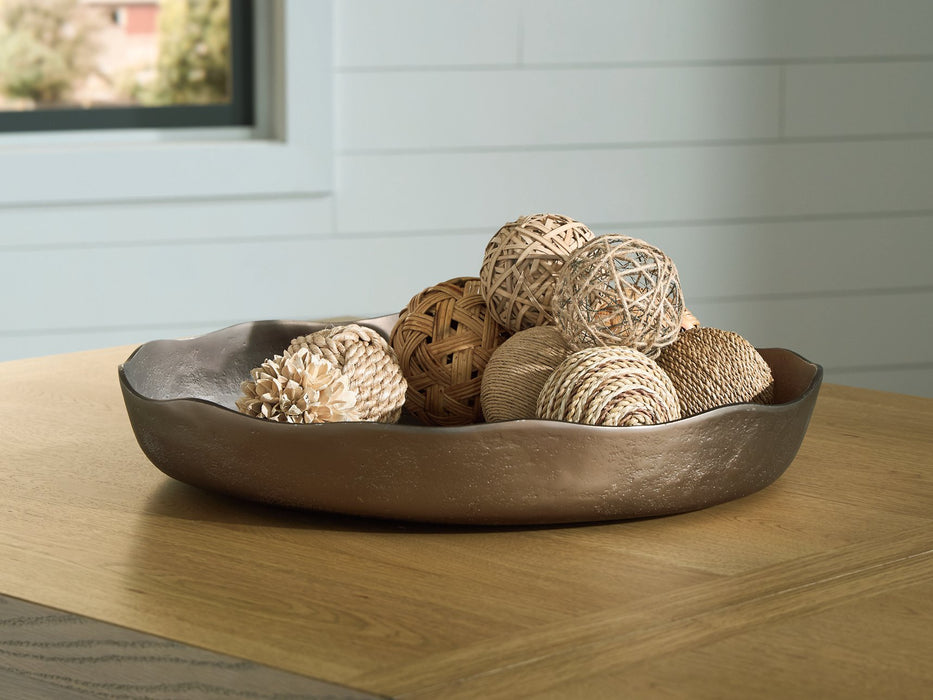 Wallmen Tray - Furniture Land (Milwaukee, WI)