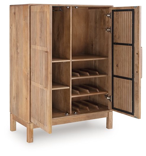 Pellamour Bar Cabinet - Furniture Land (Milwaukee, WI)
