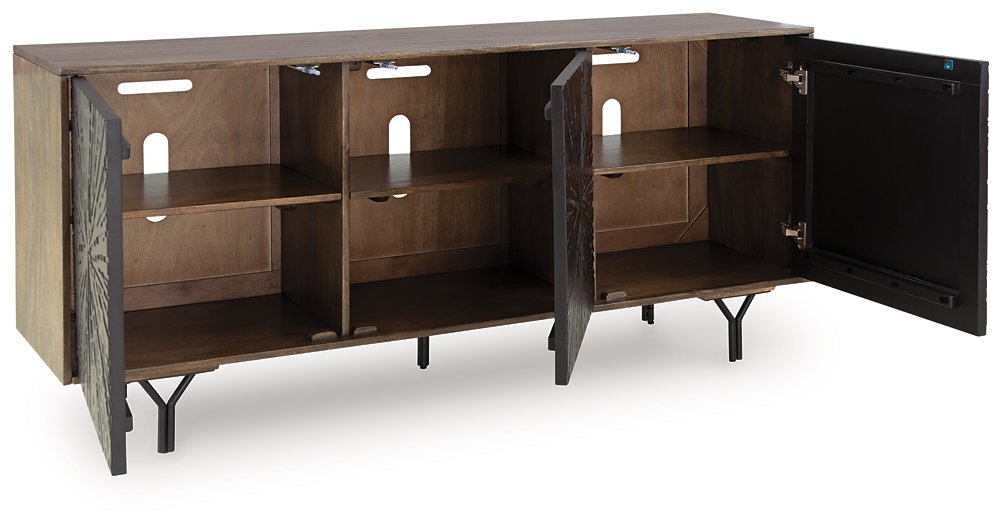 Lavinmont Accent Cabinet - Furniture Land (Milwaukee, WI)
