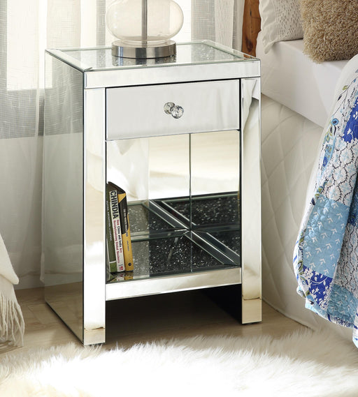 Noralie Mirrored & Faux Diamonds Accent Table - Furniture Land (Milwaukee, WI)