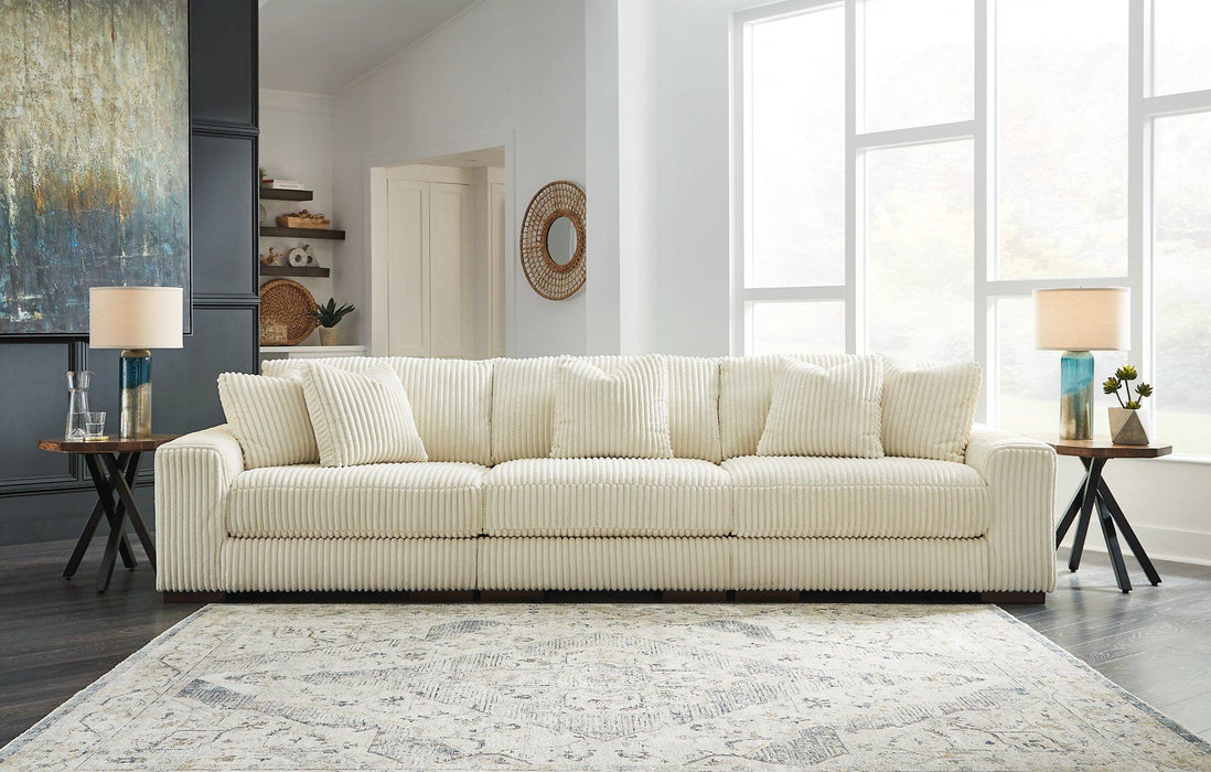 Lindyn Sectional Sofa - Furniture Land (Milwaukee, WI)