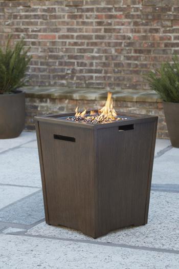 Rodeway South Outdoor Set - Furniture Land (Milwaukee, WI)