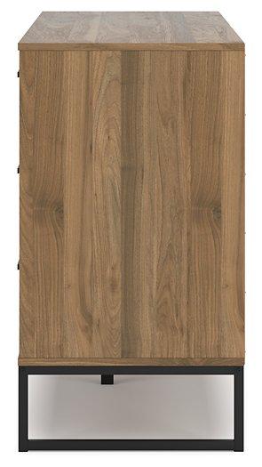 Deanlow Bedroom Package - Furniture Land (Milwaukee, WI)