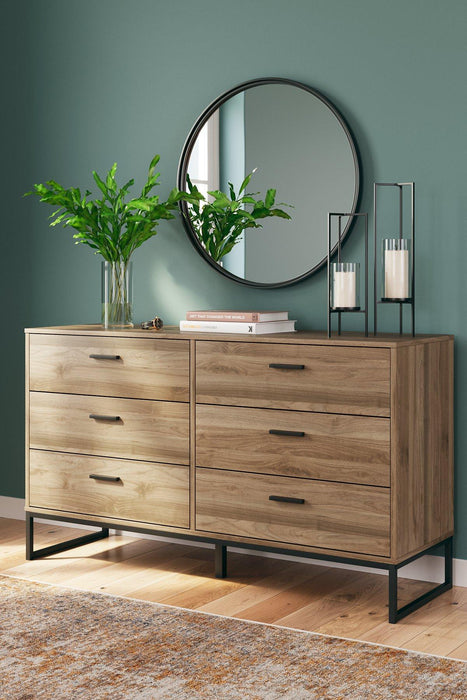 Deanlow Bedroom Package - Furniture Land (Milwaukee, WI)