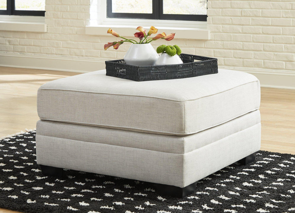 Huntsworth Living Room Set - Furniture Land (Milwaukee, WI)