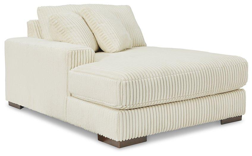 Lindyn Sectional with Chaise - Furniture Land (Milwaukee, WI)