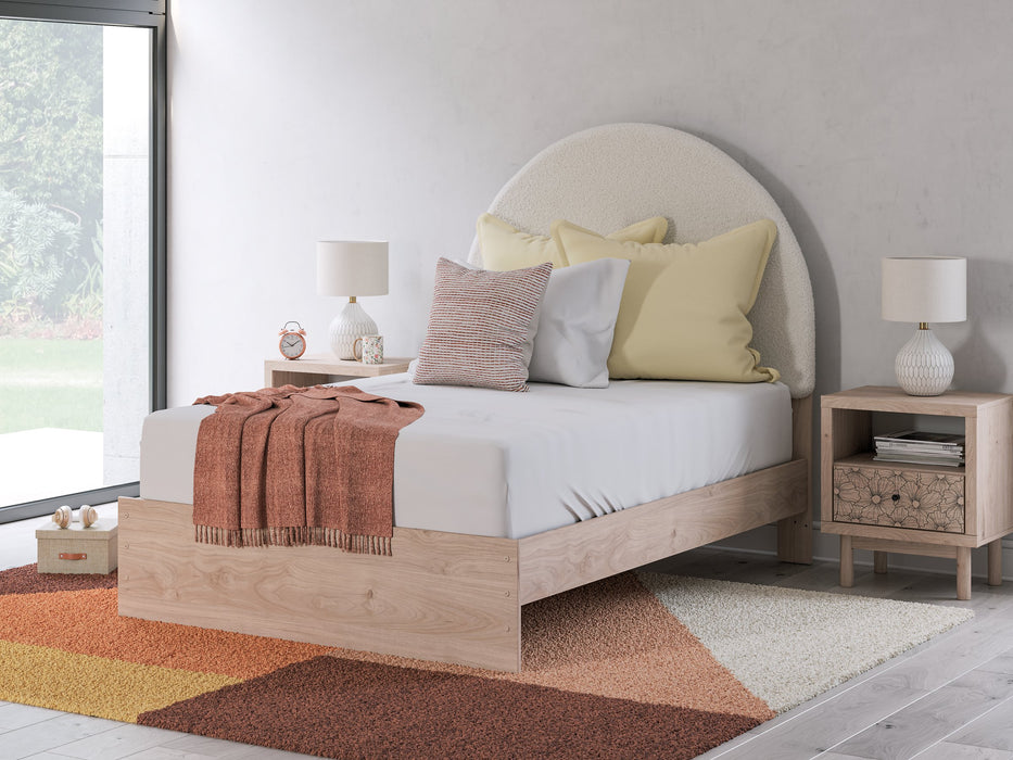 Arloster Upholstered Bed - Furniture Land (Milwaukee, WI)