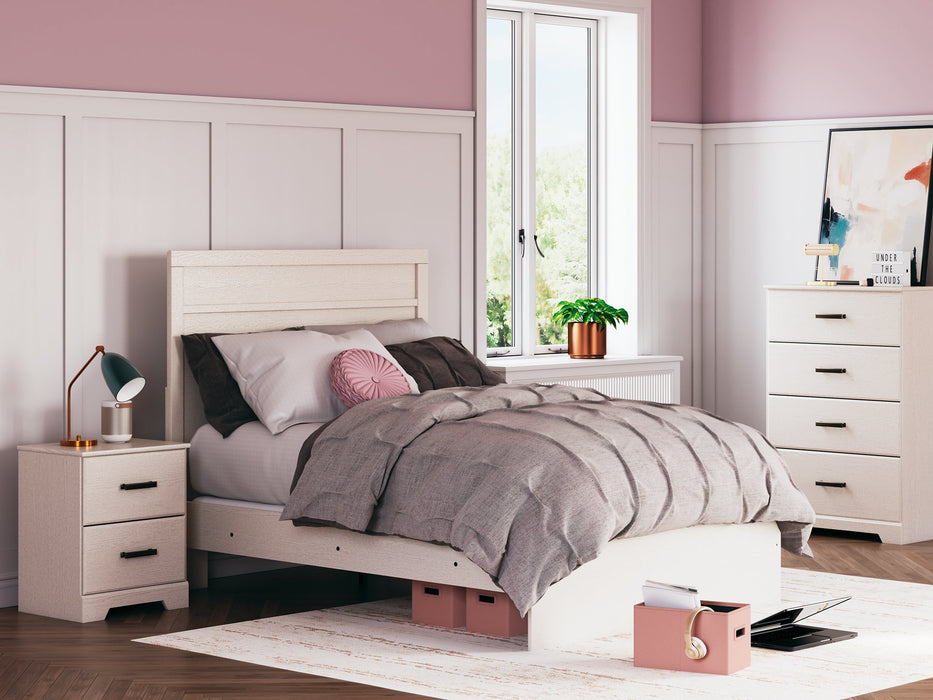 Stelsie Bed - Furniture Land (Milwaukee, WI)