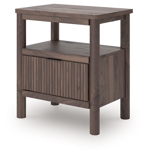 Pamytta Nightstand - Furniture Land (Milwaukee, WI)