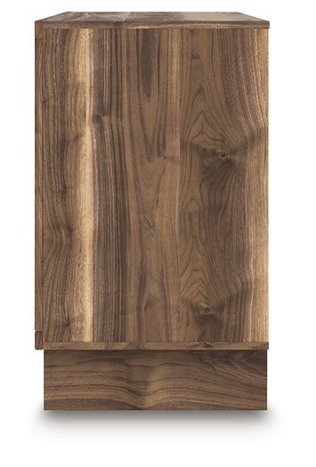 Chirason Dresser - Furniture Land (Milwaukee, WI)