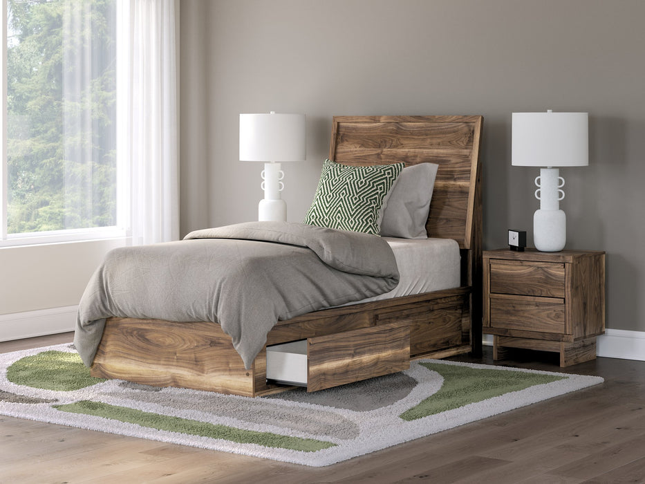 Chirason Bed - Furniture Land (Milwaukee, WI)