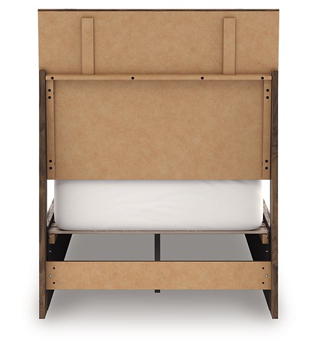 Chirason Bed - Furniture Land (Milwaukee, WI)
