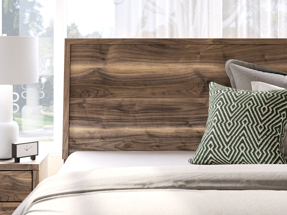 Chirason Bed - Furniture Land (Milwaukee, WI)