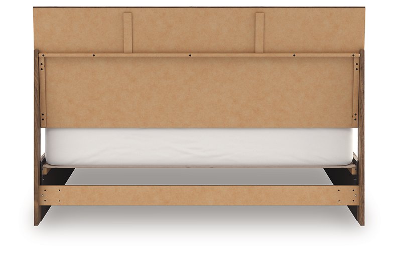 Chirason Bed - Furniture Land (Milwaukee, WI)