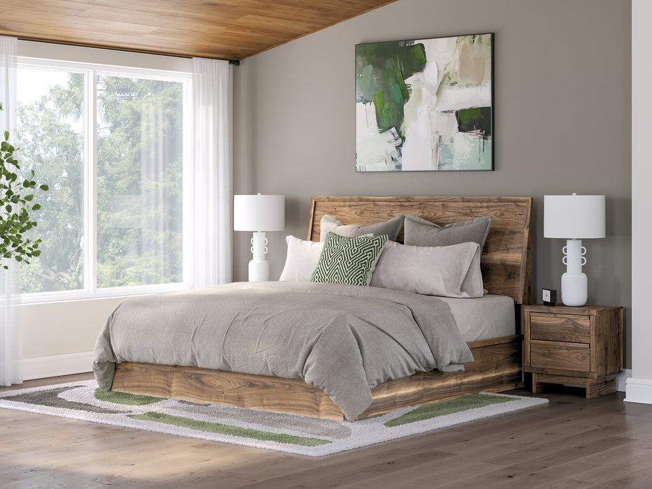 Chirason Bed - Furniture Land (Milwaukee, WI)