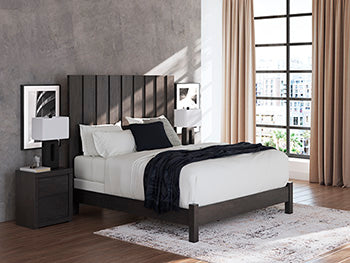 Fraluna Bed - Furniture Land (Milwaukee, WI)