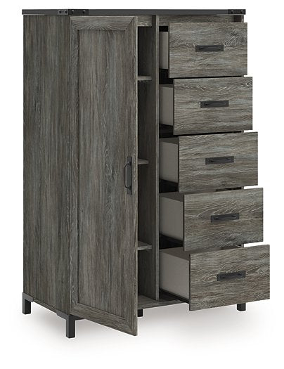 Frandern Dressing Chest - Furniture Land (Milwaukee, WI)